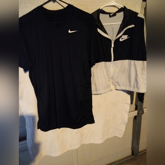 Vintage Nike Wind Breaker - Picture 2 of 6